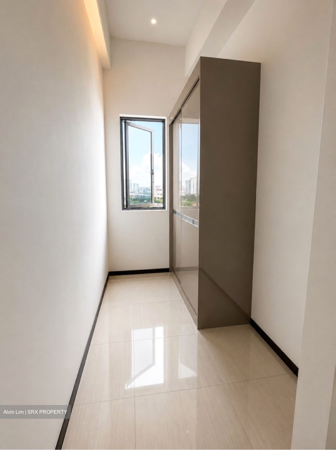 Sims Urban Oasis (D14), Condominium #581902841